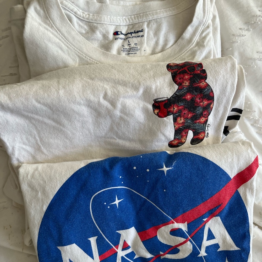 BUNDLE 🤍 white men’s long sleeve tees